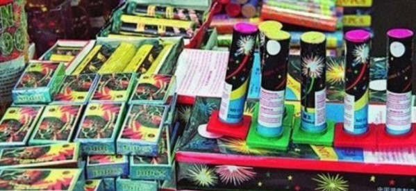 A comercializat articole pirotehnice fără autoriație, iar polițiștii i-au ,,ars” un dosar penal A comercializat articole pirotehnice fără autoriație, iar polițiștii i-au ,,ars” un dosar penal