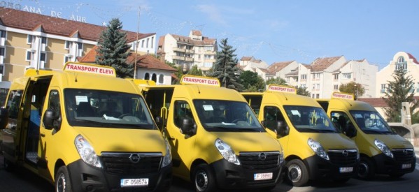 În Bistrița-Năsăud vor ajunge încă 14 microbuse școlare În Bistrița-Năsăud vor ajunge încă 14 microbuse școlare