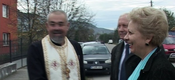 Doina Pană a fost prezentă la hramul bisericilor ortodoxe din Negrileşti Doina Pană a fost prezentă la hramul bisericilor ortodoxe din Negrileşti