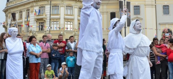 TRIMBULINZII – o prezenţă spectaculoasă pe străzile cetăţii la Serbările Bistriţei Medievale 2015 TRIMBULINZII – o prezenţă spectaculoasă pe străzile cetăţii la Serbările Bistriţei Medievale 2015
