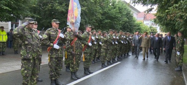 BISTRIȚA: Ziua Drapelului Național a fost marcată în Piața Centrală BISTRIȚA: Ziua Drapelului Național a fost marcată în Piața Centrală