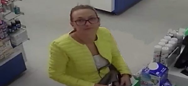 Femeie bănuită de comiterea unui furt, căutată de polițiștii bistrițeni Femeie bănuită de comiterea unui furt, căutată de polițiștii bistrițeni