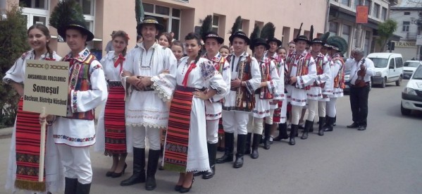 Ansamblul folcloric ,,Someșul” Beclean, prezent la ,,Armonii de primăvară” în Vișeu Ansamblul folcloric ,,Someșul” Beclean, prezent la ,,Armonii de primăvară” în Vișeu