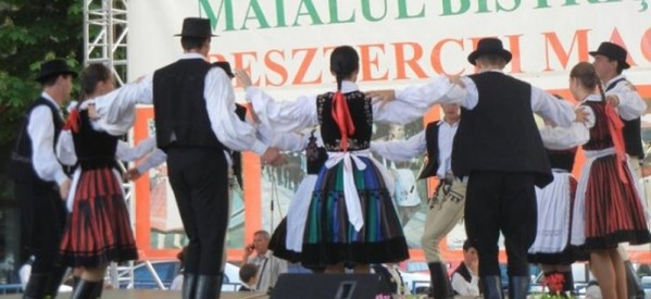 BISTRIȚA: Programul Maialului Bistriţean Maghiar BISTRIȚA: Programul Maialului Bistriţean Maghiar