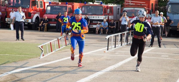 ISU Bistriţa-Năsăud, locul I la faza zonală a Concursurilor Serviciilor Profesioniste pentru Situaţii de Urgenţă ISU Bistriţa-Năsăud, locul I la faza zonală a Concursurilor Serviciilor Profesioniste pentru Situaţii de Urgenţă