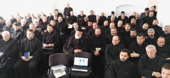 Întâlnirea clericilor din Protopopiatul Bistrița în cadrul Conferinței de toamnă Întâlnirea clericilor din Protopopiatul Bistrița în cadrul Conferinței de toamnă
