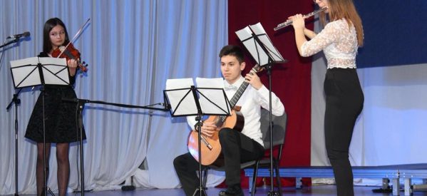 20 de ani de învățământ liceal vocațional de muzică la Bistrița 20 de ani de învățământ liceal vocațional de muzică la Bistrița