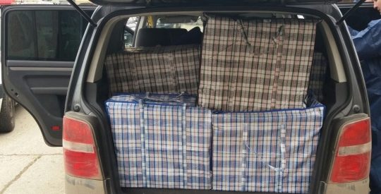 Captură importantă de țigări de contrabandă, în urma unui control în trafic efecuat în Silivașu de Câmpie Captură importantă de țigări de contrabandă, în urma unui control în trafic efecuat în Silivașu de Câmpie